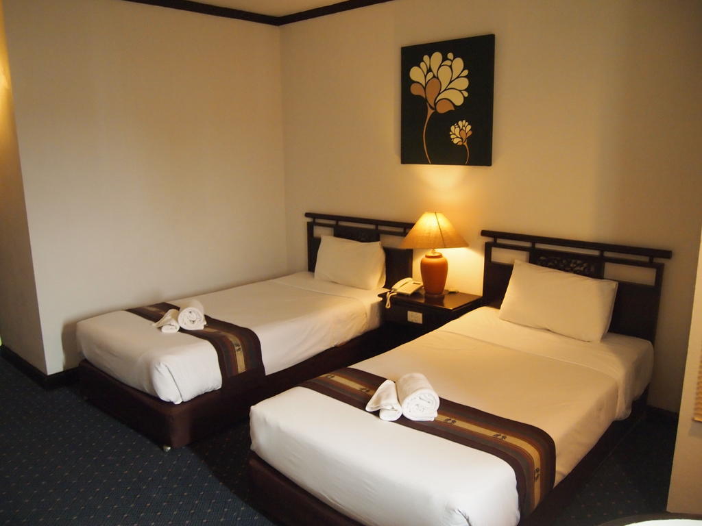 Thapaeplacehotel Chiang Mai Zimmer foto